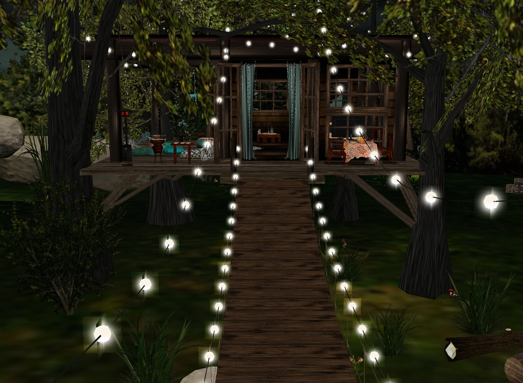 Night-light Treehouse (bridge front)